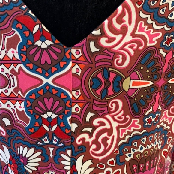 NWOT Bell Sleeve Shift Dress - Picture 5 of 7